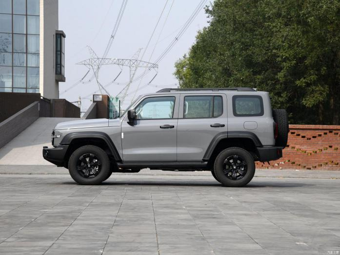 TANK-300 - lainingauto